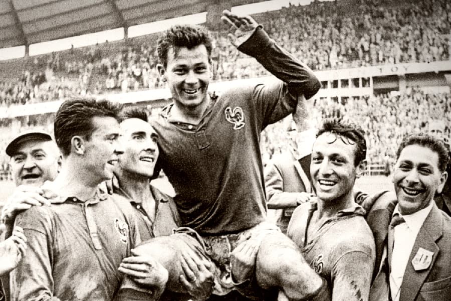 Quem foi Just Fontaine, lenda da França nascida no Marrocos