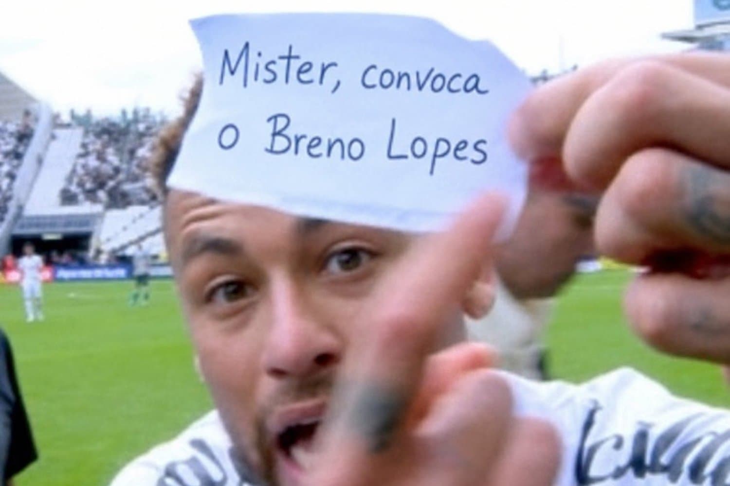 Neymar substituído por engano vira meme e zoeira nas redes sociais