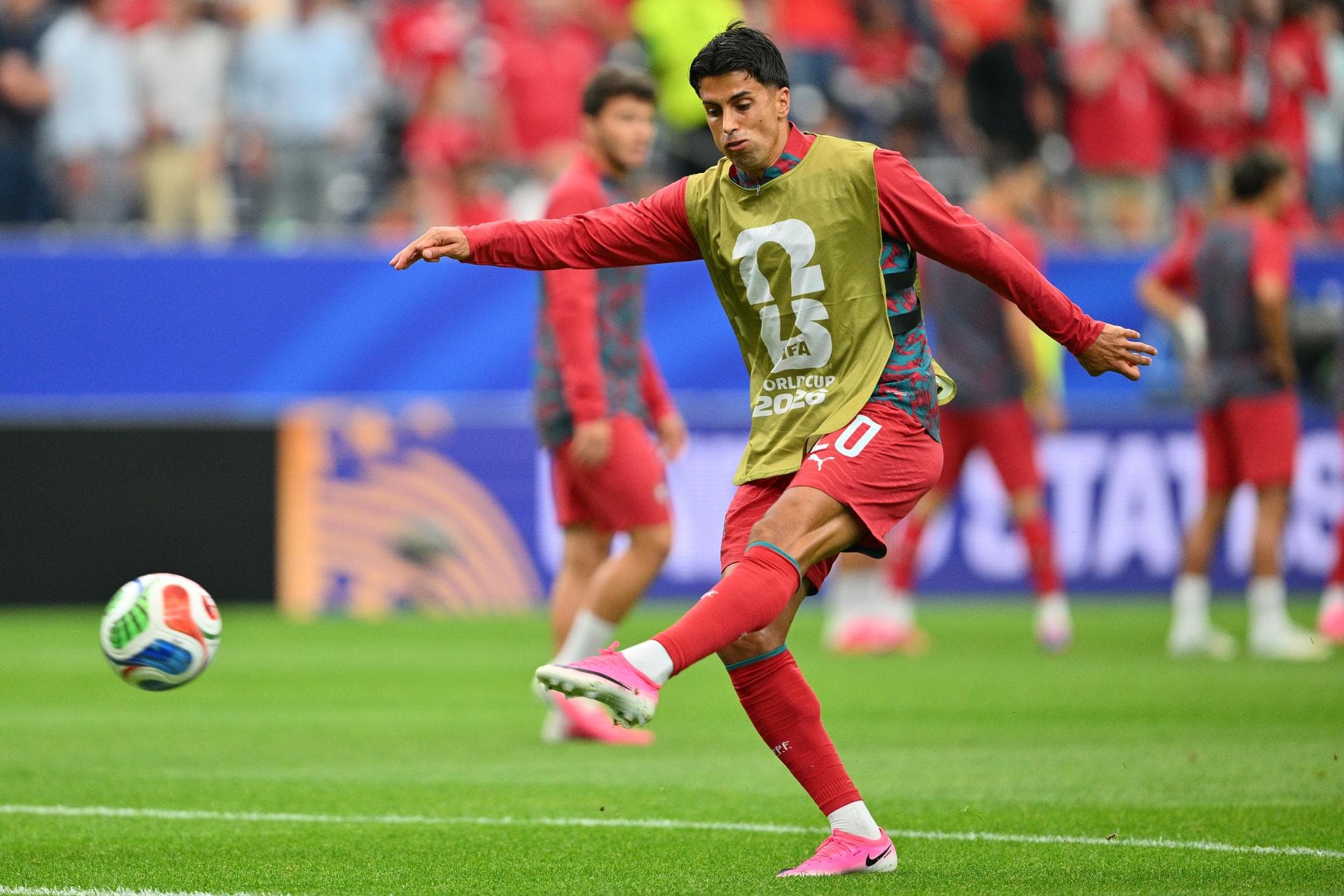 Cancelo foi titular na estreia de Portugal, diante do Congo - Sam Wasson/EFE