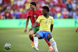 Vinicius Jr e Hakimi em ação: Brasil e Marrocos se enfrentaram no Metlife Stadium, em Nova Jersey, na abertura do grupo C da Copa do Mundo 2026 - Alexandre Battibugli/PLACAR