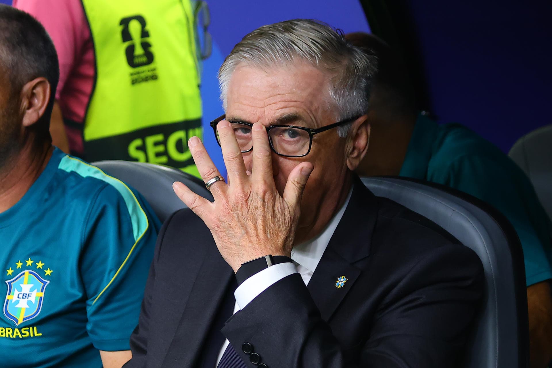 Neymar, erros e mais: Ancelotti abre o jogo sobre derrota para Noruega