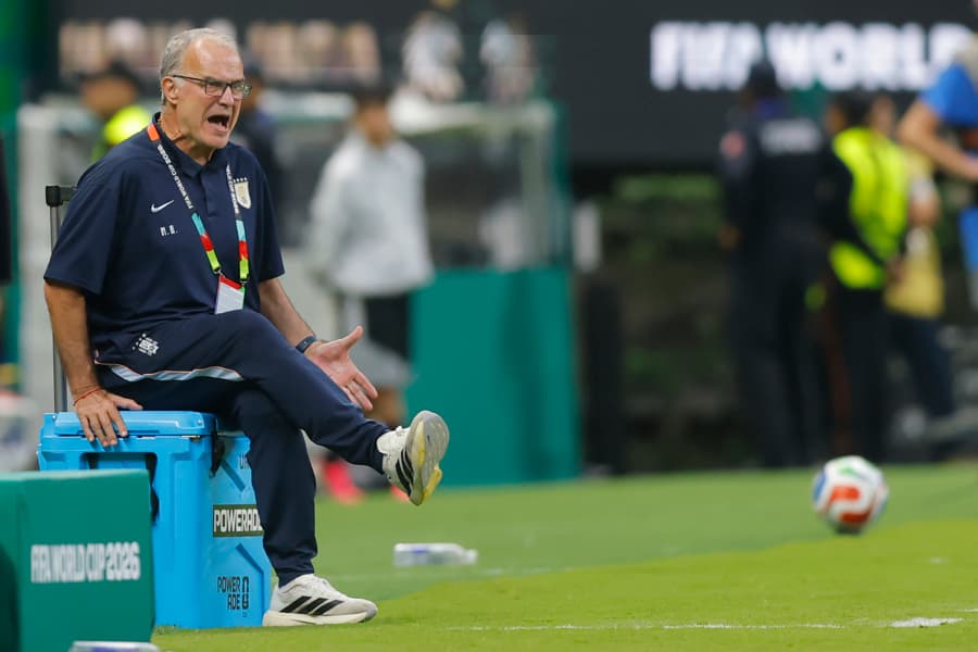 ‘Bielsa nunca entendeu o Uruguai’, detona Lugano após vexame