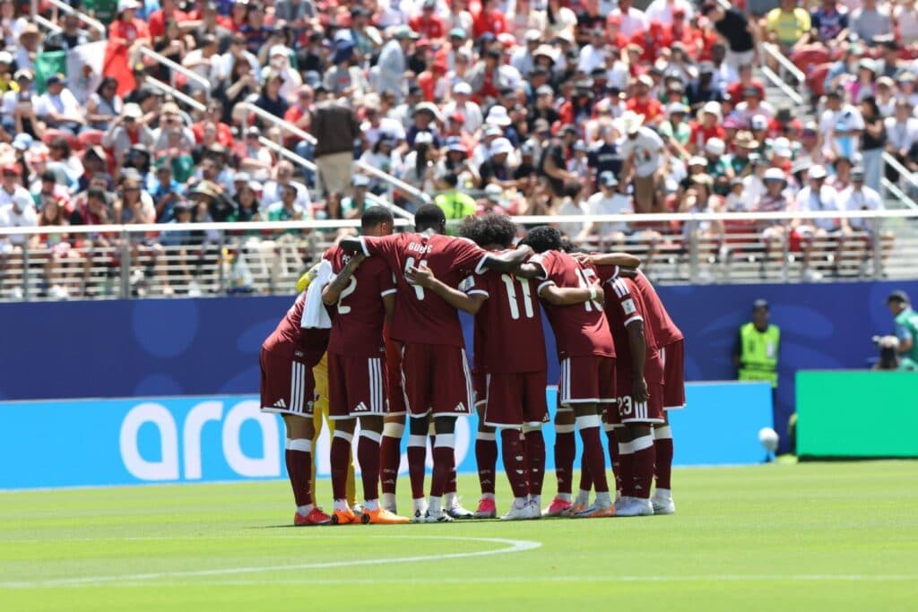 Empate contra Suíça registra o primeito ponto do Catar em Copas do Mundo