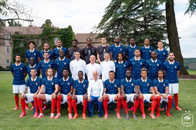 França divulga foto oficial antes de estreia na Copa do Mundo de 2026
