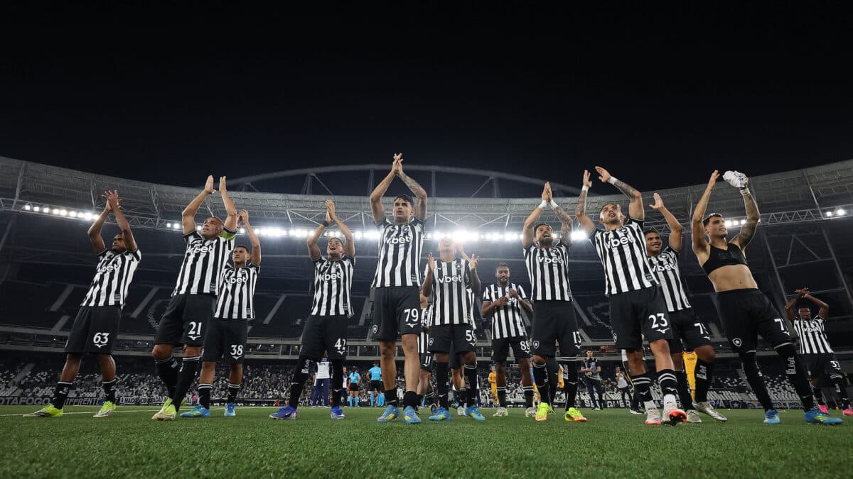 Fabiano Bandeira: Botafogo enfrenta duelo decisivo contra Chapecoense