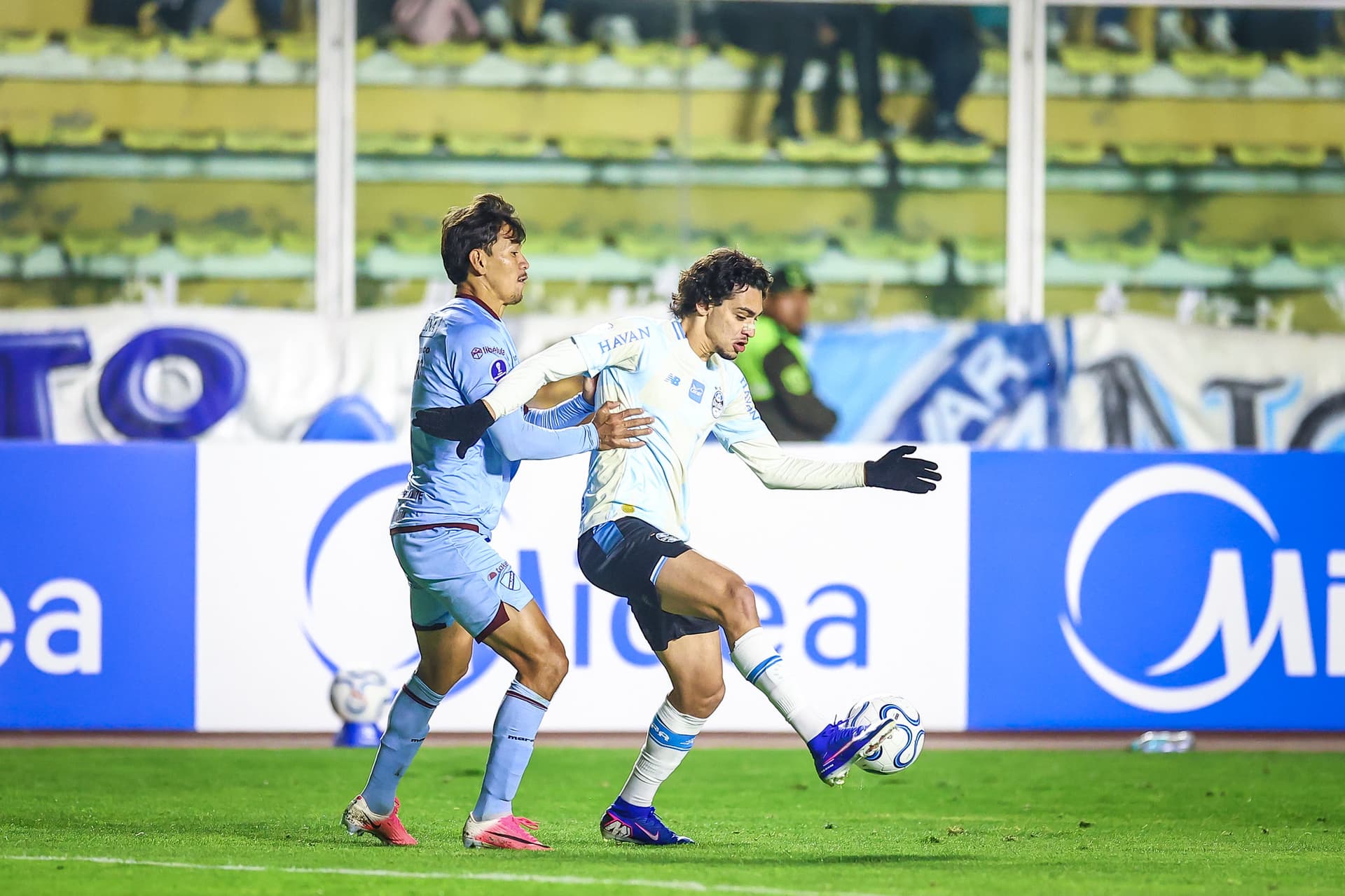 Bolívar vence o Grêmio em La Paz e abre vantagem na Sul-Americana