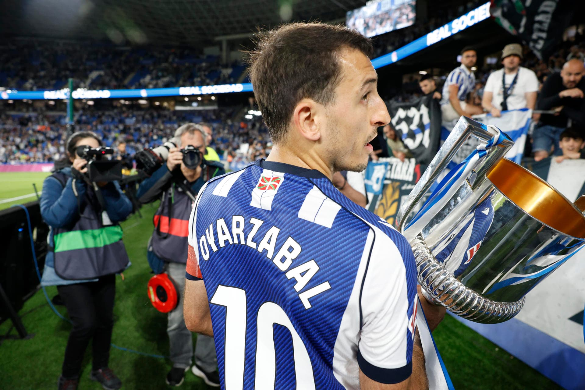 Camisa 10, capitão e craque da Sociedad, a única camisa que vestiu em toda a carreira - Juan Herrero/EFE