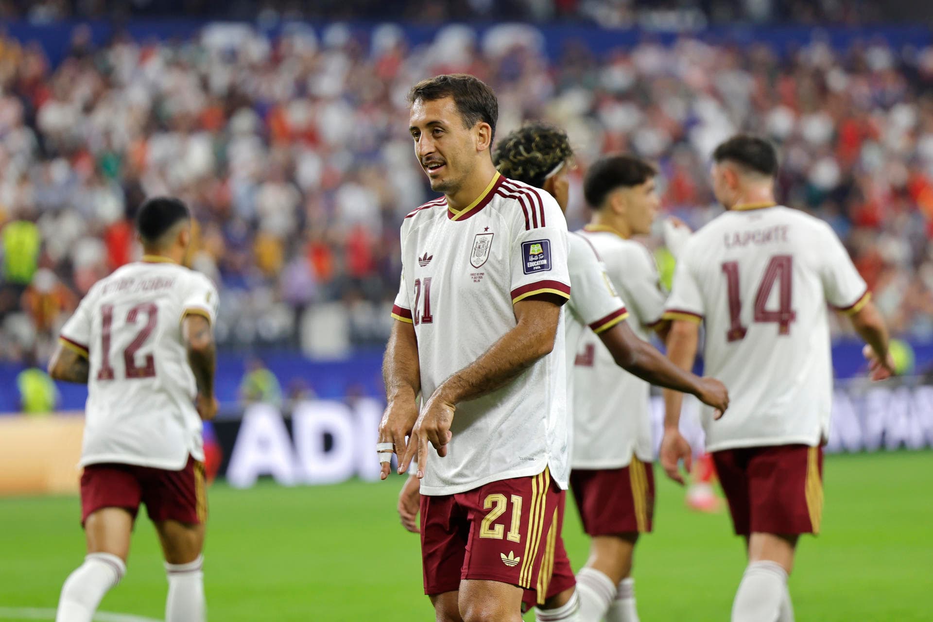 Em Dallas, Oyarzabal homenageou o filho Martin no gol que abriu caminho para a vitória sobre os franceses - Lavandeira Jr