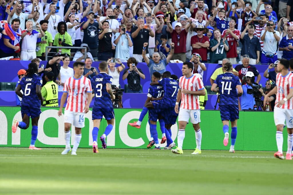 França x Paraguai pelas oitavas de final da Copa do Mundo em Nova Jersey (Alexandre Battibugli/PLACAR)