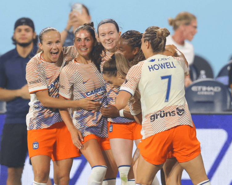 Prêmio Marta: golaço na NWSL rouba atenção da Copa nos EUA