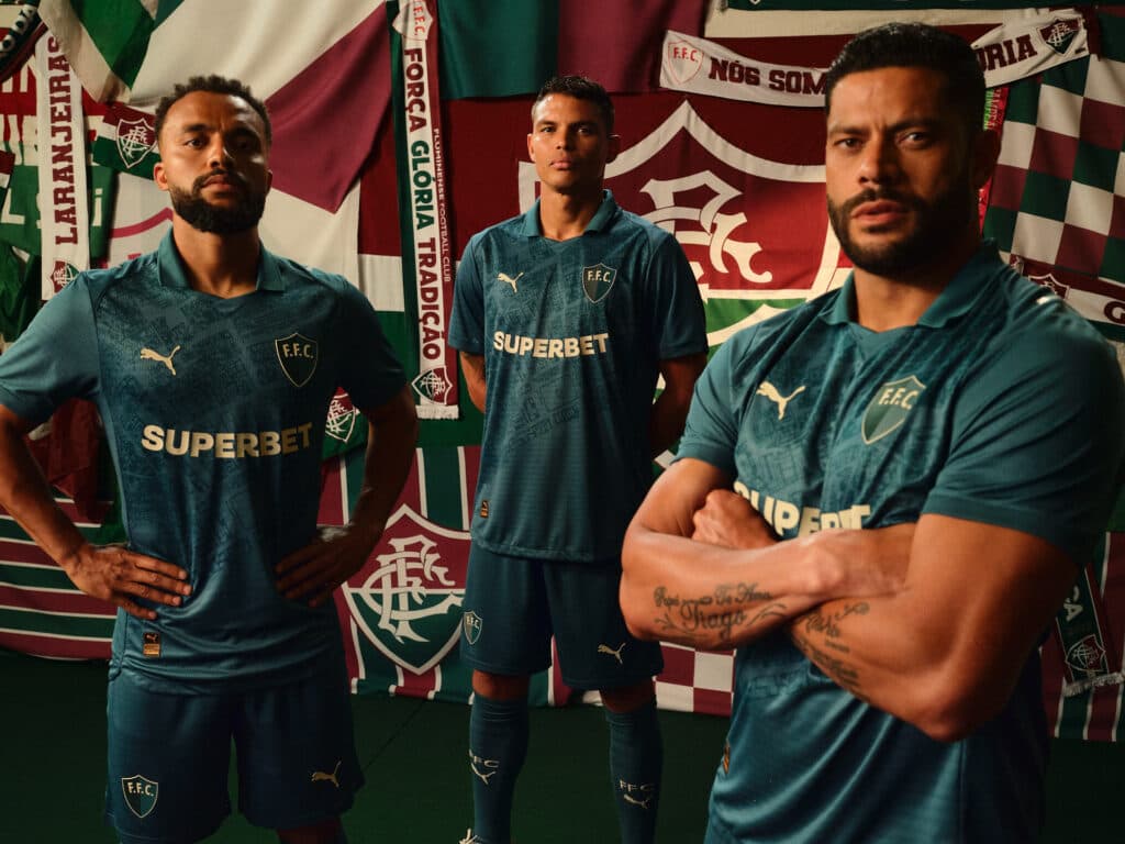 Fluminense lança terceira camisa com homenagens a bairro e história
