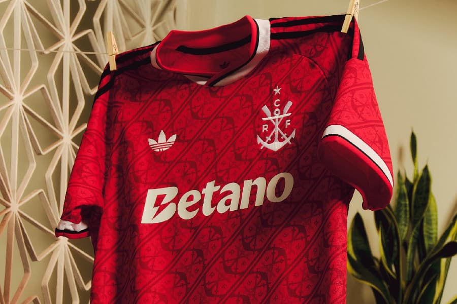 Flamengo lança terceiro uniforme para 2026; veja fotos
