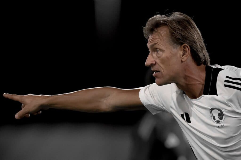 Hervé Renard deixa seleção da Tunísia após ser contratado durante a Copa