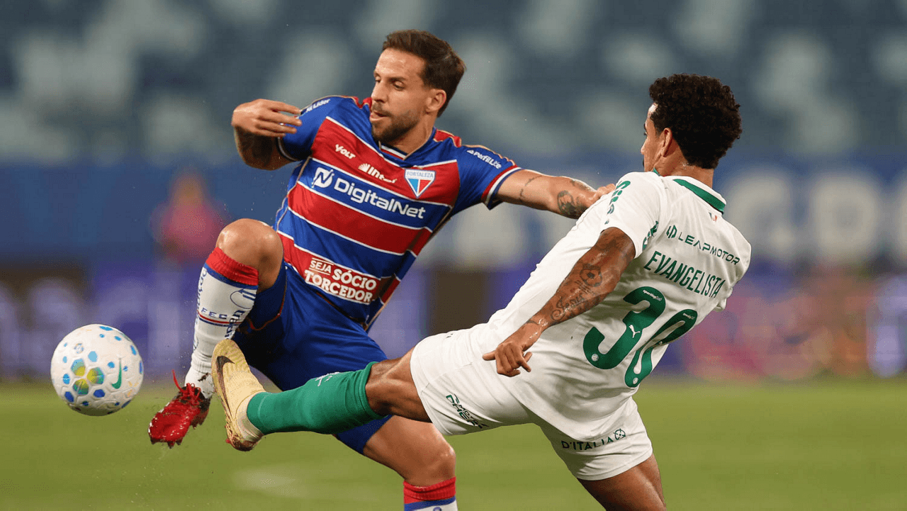Fortaleza vence duelo de cinco gols, mas Palmeiras avança