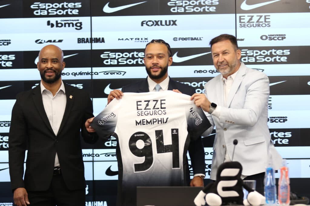 Atacante vestiu a camisa 94 em sua chegada, em 2024, e depois passou a usar a camisa 10 - Rodrigo Coca/Agência Corinthians