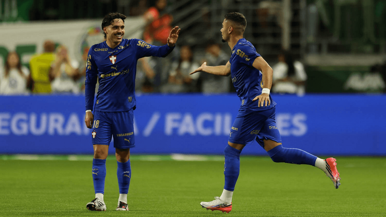 Jogadores do Palmeiras revelam impressões sobre uniforme azul