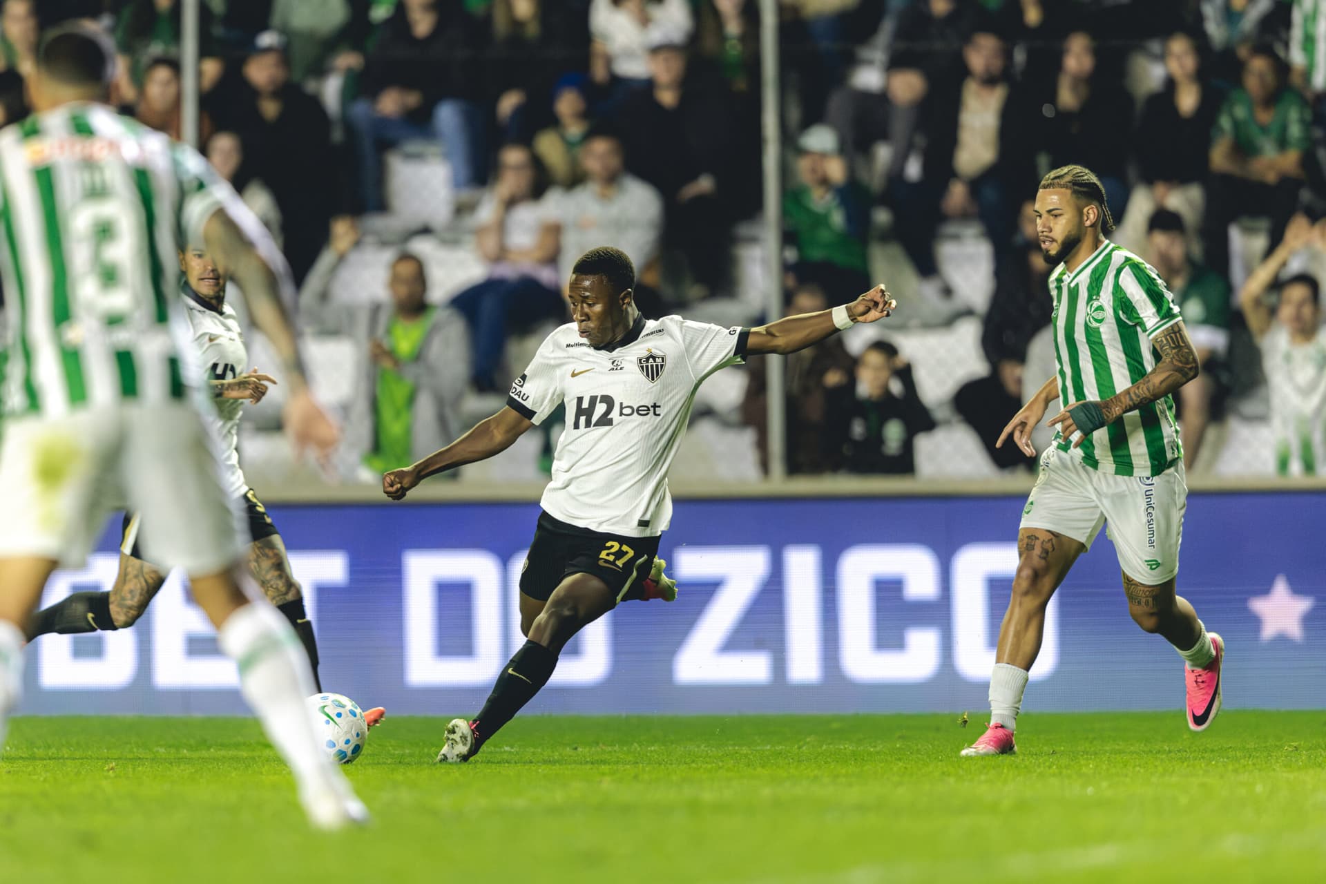 Juventude vacila no fim, e Atlético classifica na Copa do Brasil