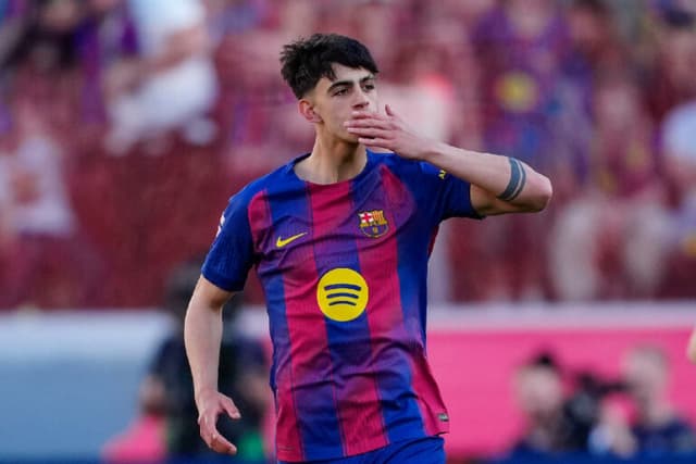 Quem é Marc Bernal, joia do Barcelona e novo alvo do Aston Villa