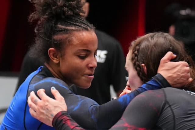 Cassia Moura, atual campeã peso galo do UFC BJJ, mira título duplo e feito histórico na organização