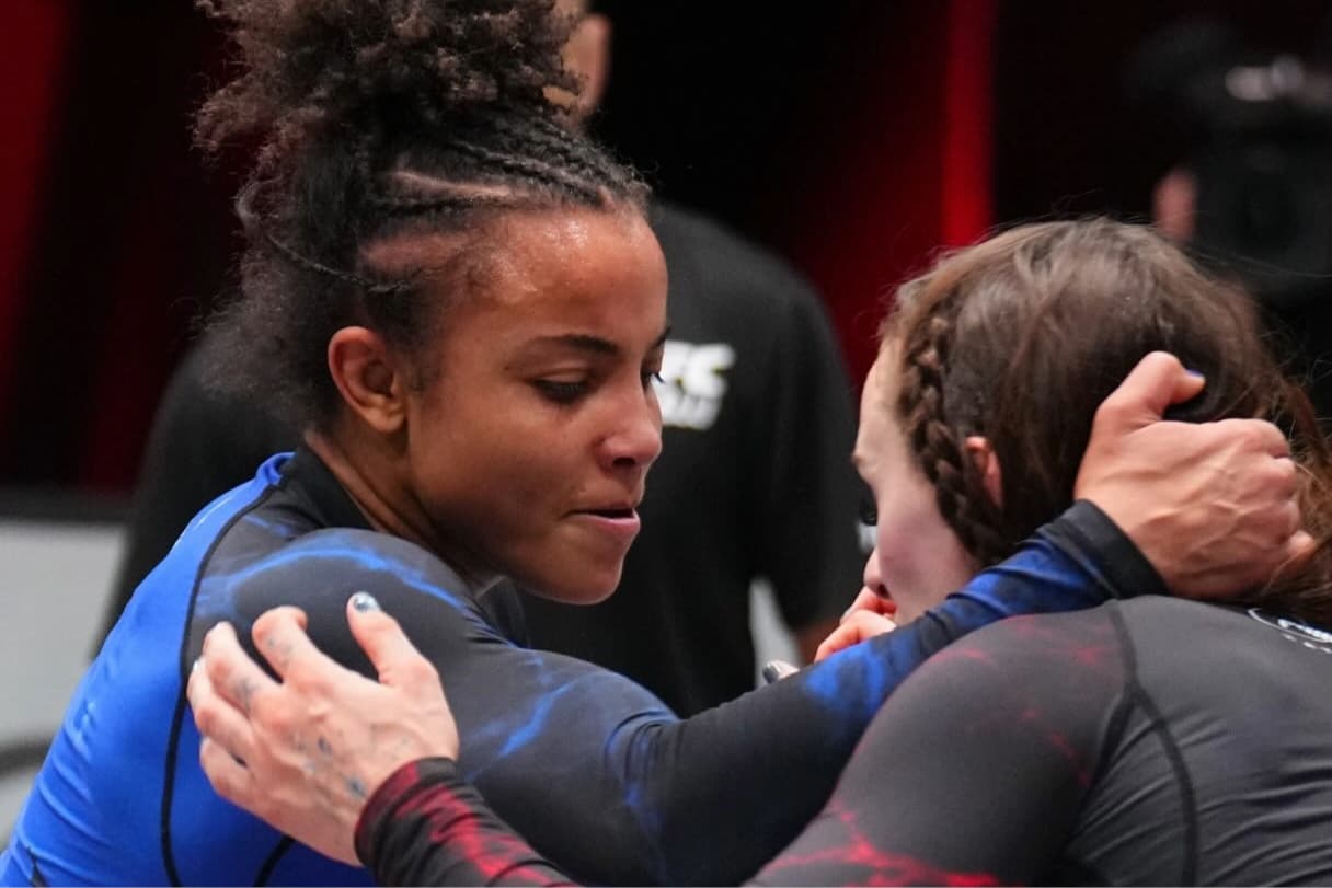 Cassia Moura, atual campeã peso galo do UFC BJJ, mira título duplo e feito histórico na organização