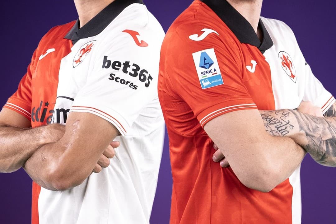 Por que camisa do centenário da Fiorentina não é roxa
