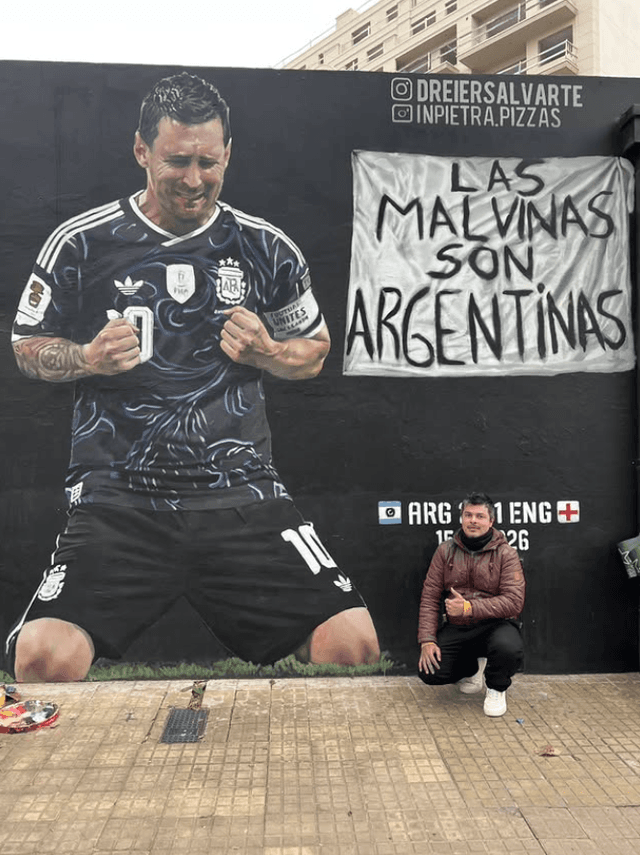 Messi ganha mural ultrarrealista por vitória da Argentina contra Inglaterra