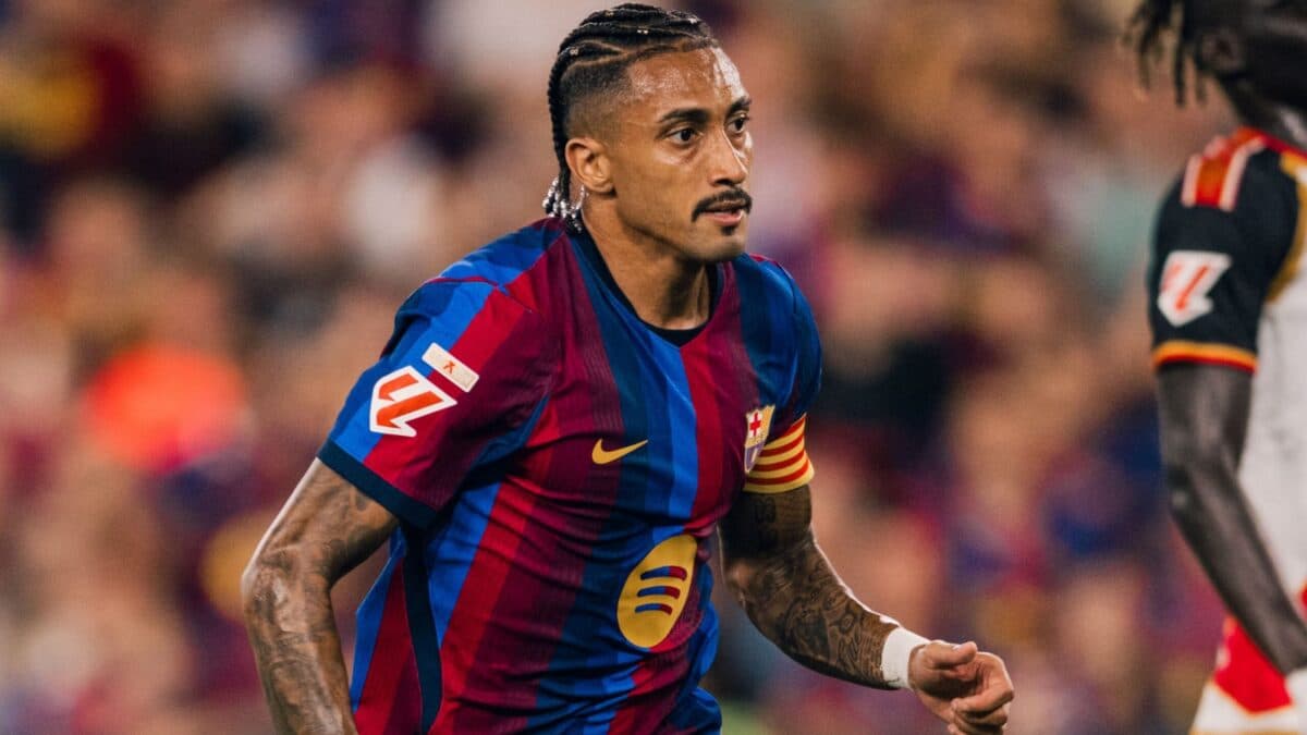 Barcelona atropela Racing e mantém 100% de aproveitamento