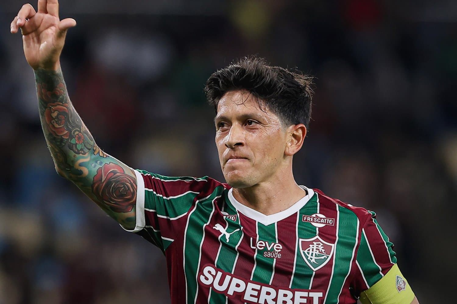 Cano decide nos acréscimos, e Fluminense vira sobre o líder Palmeiras