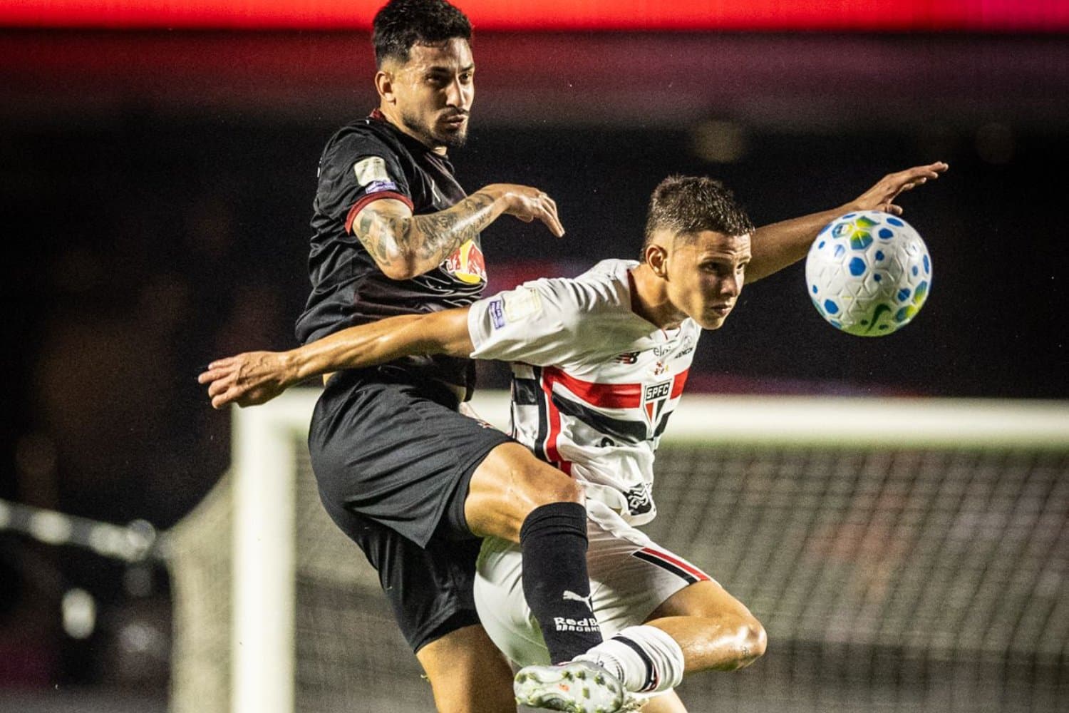 São Paulo bate Bragantino no Morumbis e encerra jejum de dez rodadas