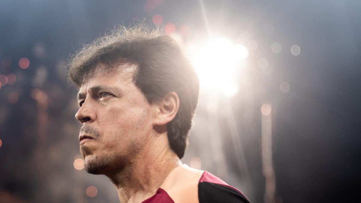 Corinthians explica demissão de Diniz: ‘Momento difícil’