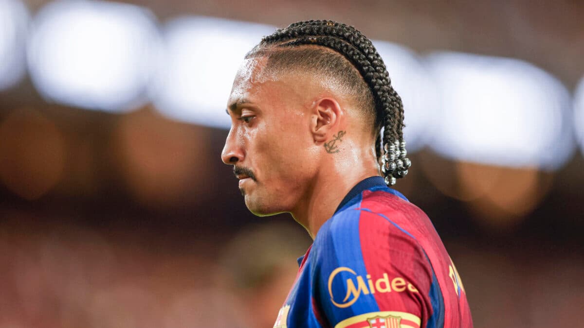 Raphinha desfalca o Barcelona por lesão e Gabriel Jesus ganha vaga de titular