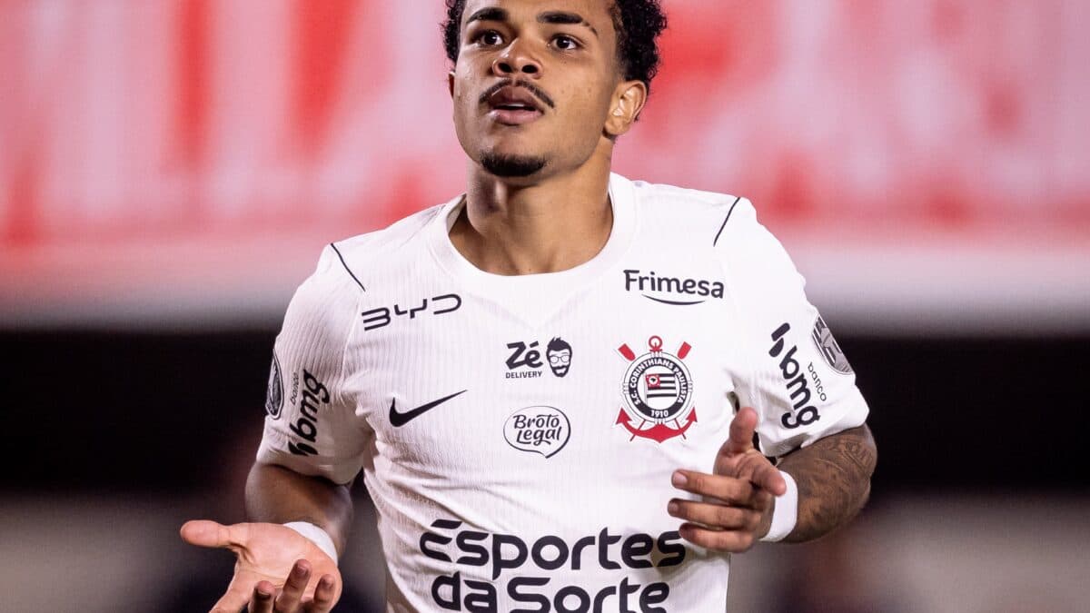 Hugo Souza salva no fim e Corinthians arranca empate contra o Estudiantes