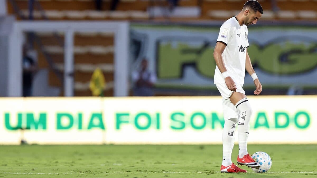 ‘Não estou 100%’, revela Ziyech após estrear com camisa do Botafogo
