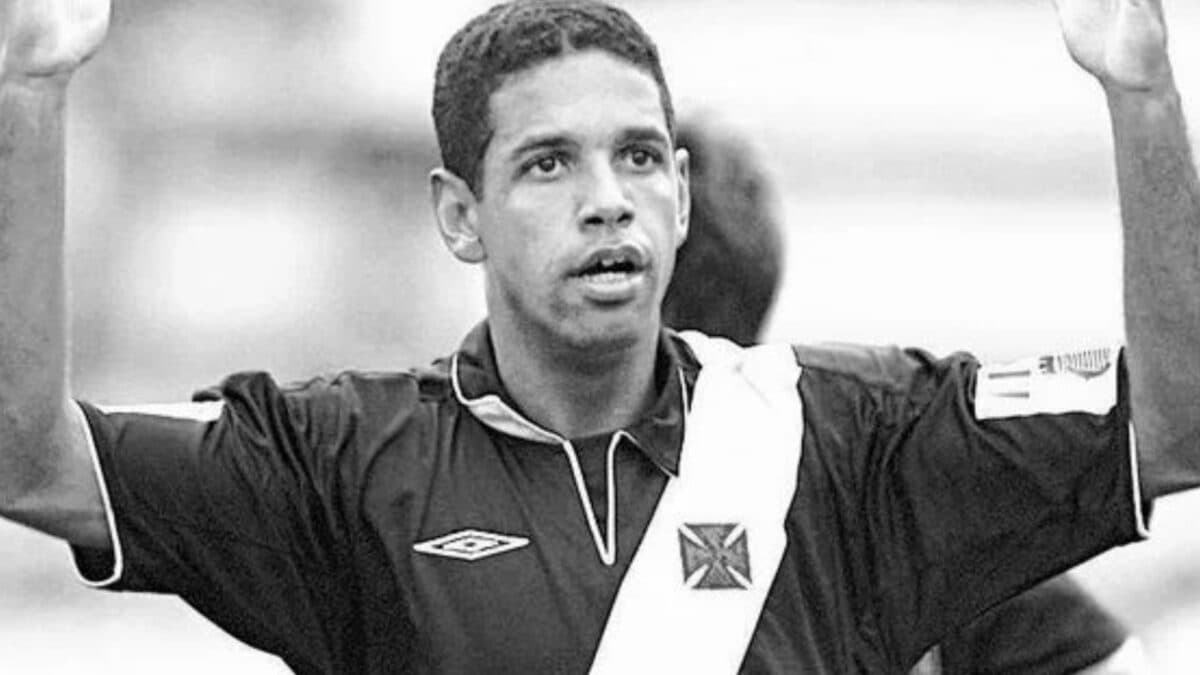 Morre Henrique, ex-zagueiro do Vasco, aos 49 anos