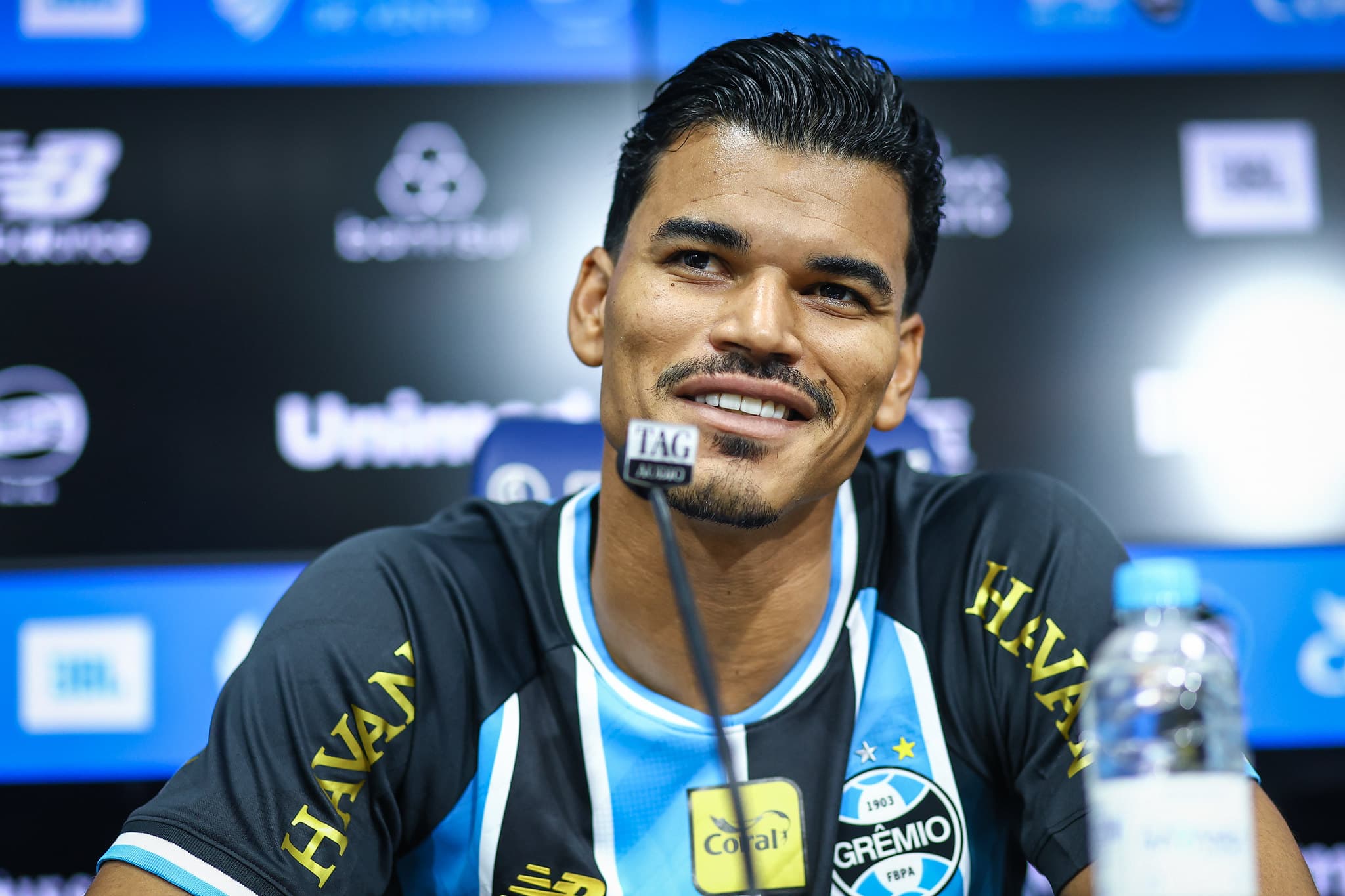 Danilo Barbosa sofre lesão muscular e vira desfalque no Grêmio