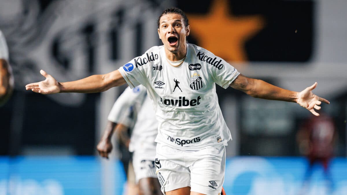 Arão tem lesão confirmada e só volta ao Santos na reta final do Brasileirão