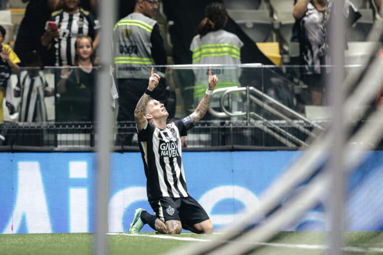 Atlético-MG domina Montevideo City, faz 3 a 0 e se aproxima da final