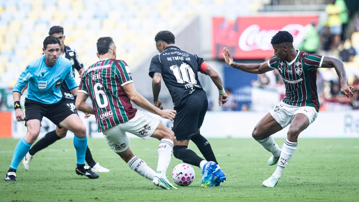 Cuca exalta papel de Neymar em vitória do Santos: ‘Foi a partida que mais competiu’