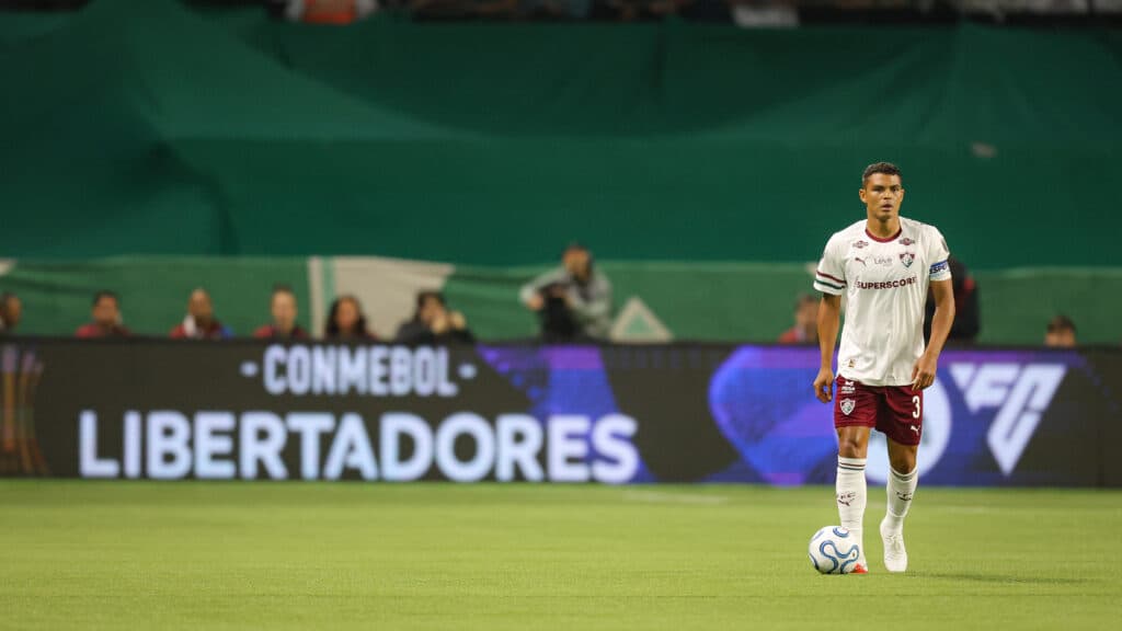 ‘Falhei de novo’: Thiago Silva lamenta eliminação do Fluminense na Libertadores