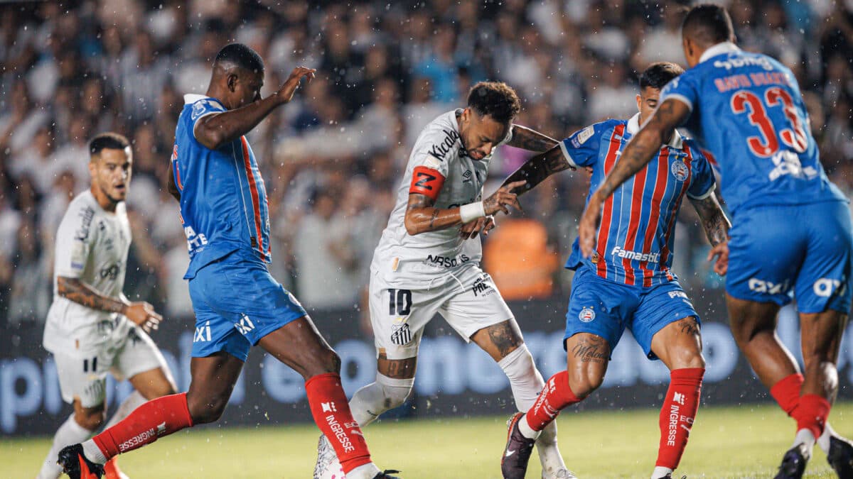 Áudio do VAR detalha expulsão de Neymar em Santos x Bahia; veja