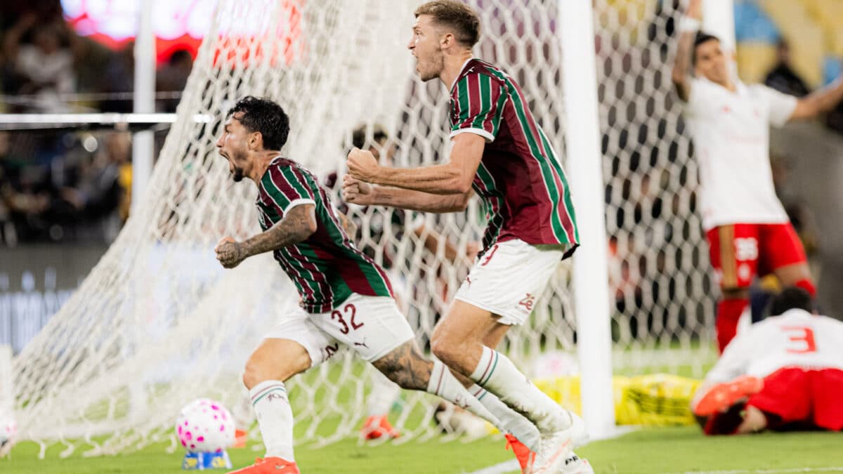 Fluminense vence de virada e mantém drama do Inter