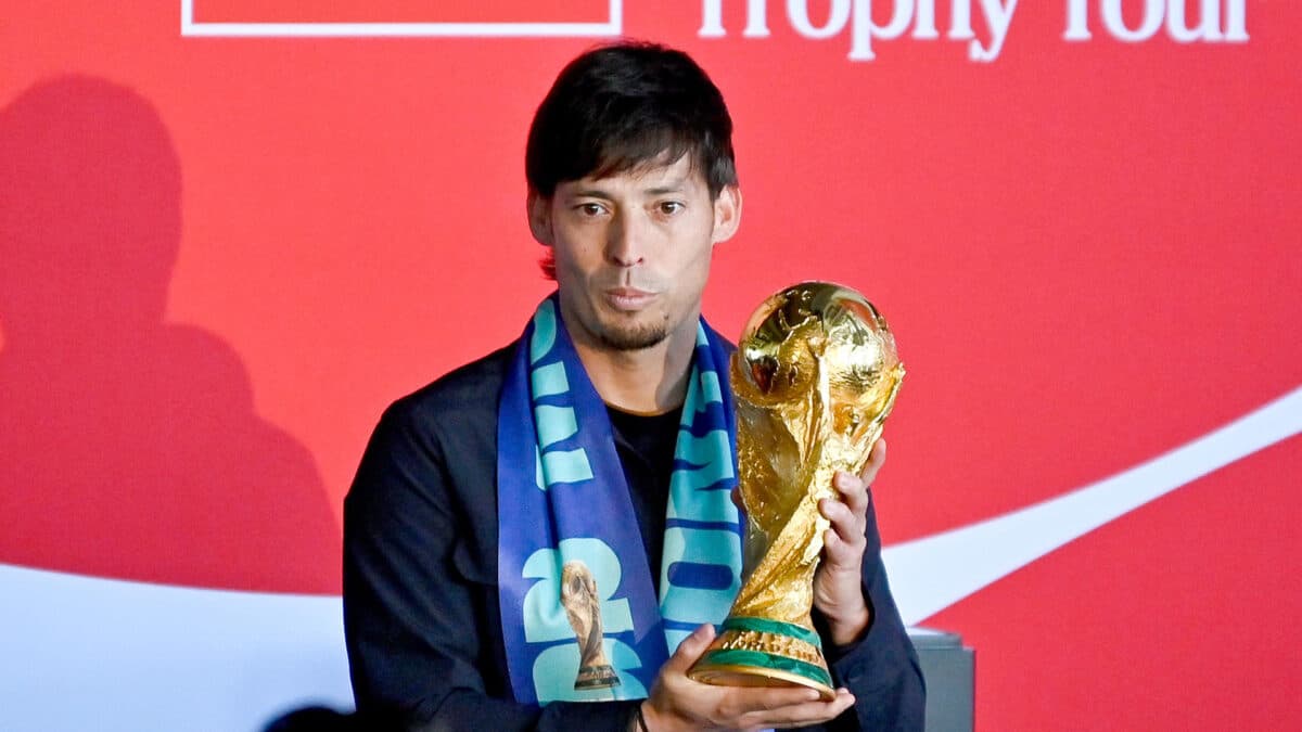 David Silva abandona aposentadoria e assina com clube de Hong Kong