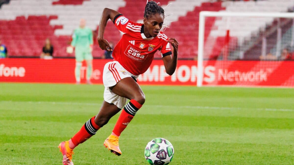 Diana Silva anuncia gravidez e fala sobre maternidade no futebol