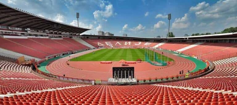 UEFA pune Sérvia com jogo sem torcida diante da Alemanha