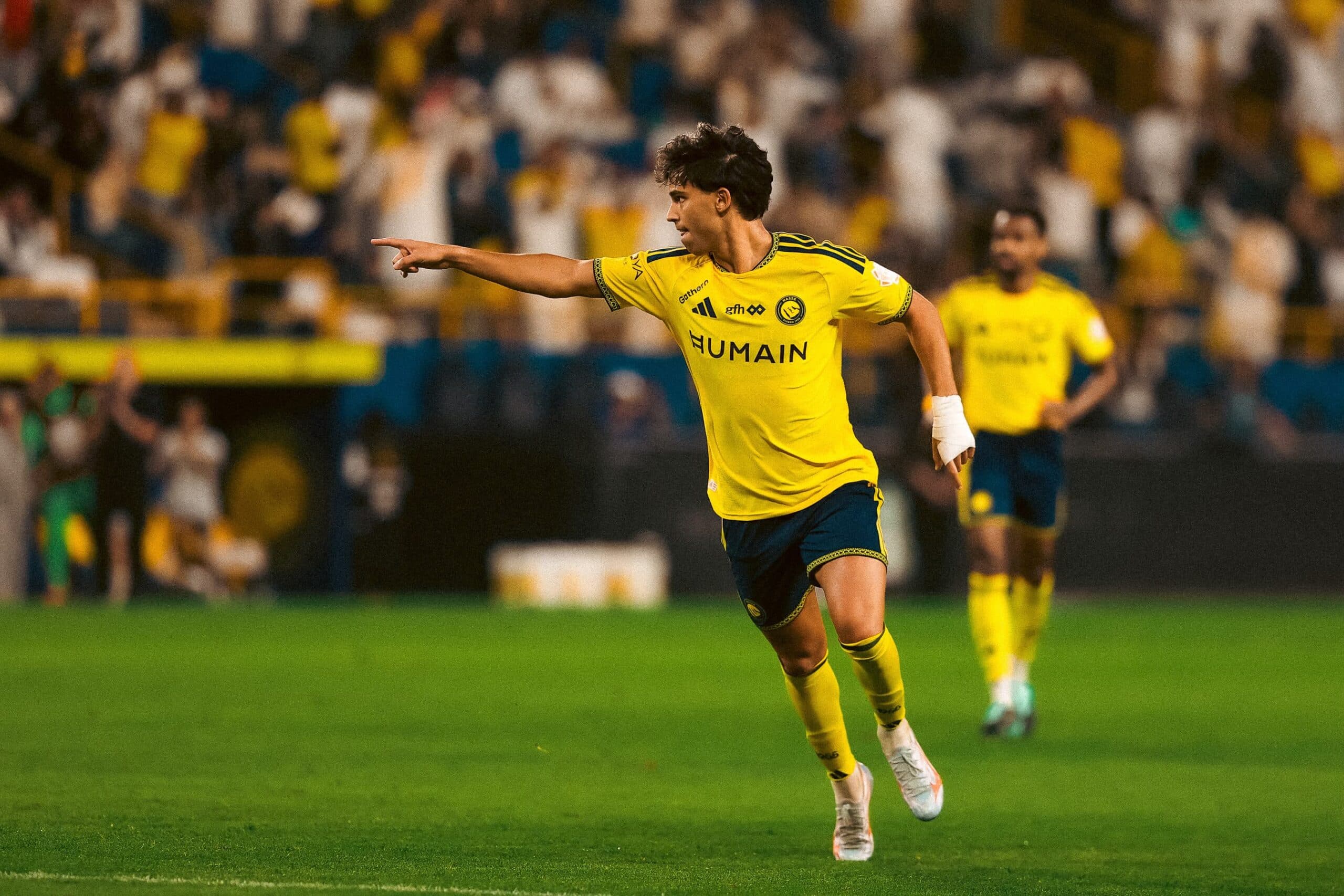 Cristiano Ronaldo perde pênalti e gol sem goleiro em vitória do Al-Nassr