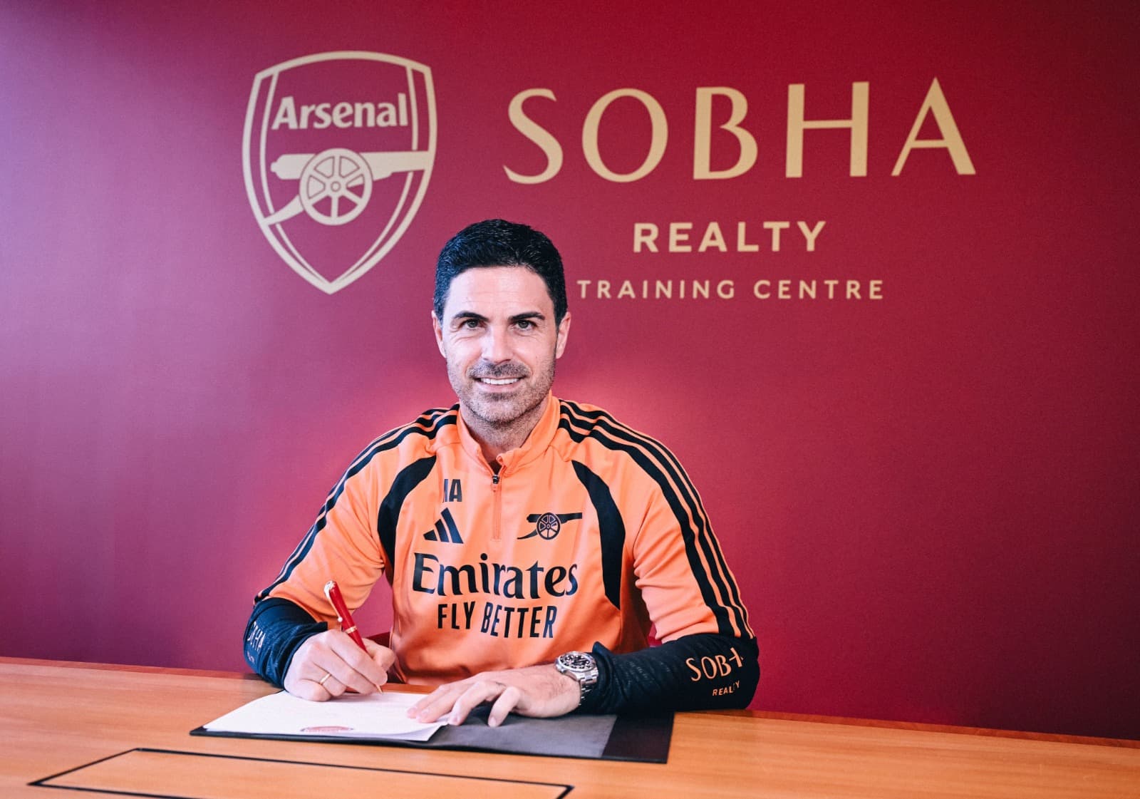 Arsenal anuncia renovação de Mikel Arteta até 2030
