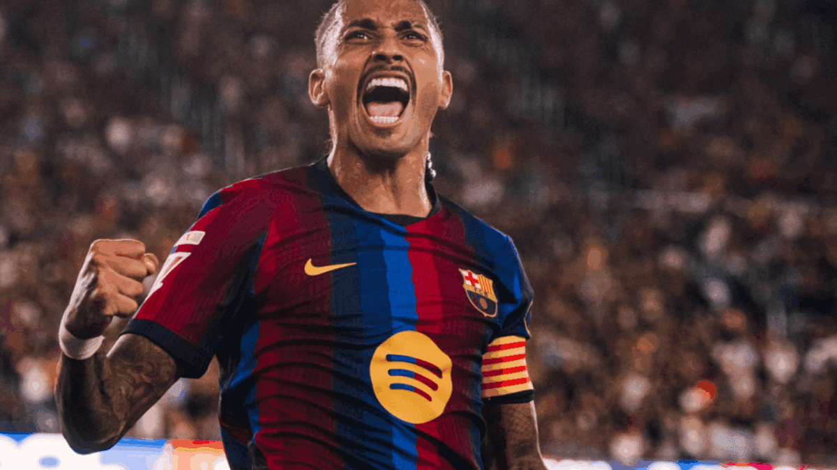 Raphinha renova contrato com o Barcelona até 2030 e terá aumento salarial