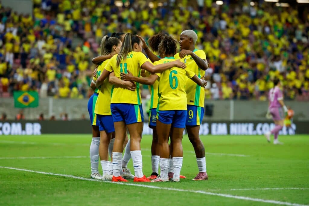 Fifa atualiza ranking de seleções femininas e top dez tem novo integrante; veja posição do Brasil