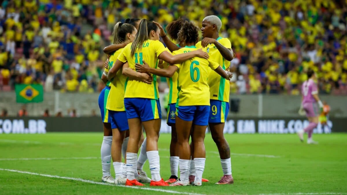 Fifa atualiza ranking de seleções femininas e top dez tem novo integrante; veja posição do Brasil