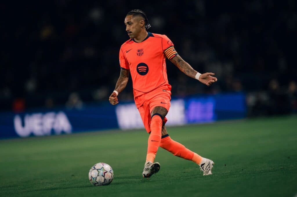 Raphinha minimiza revés do Barcelona na Champions e projeta jogo contra o Real Madrid: ‘Sempre pronto’